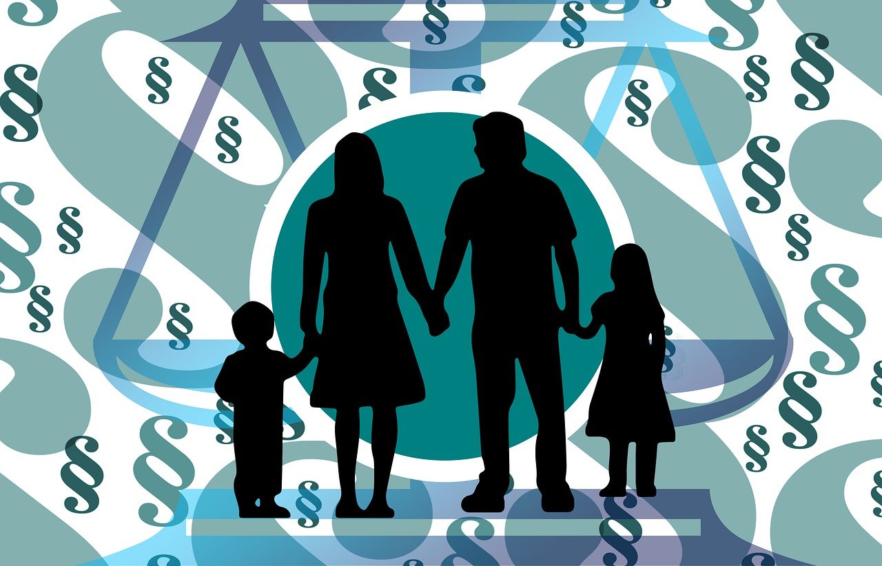 family law, silhouettes, paragraph-6294972.jpg